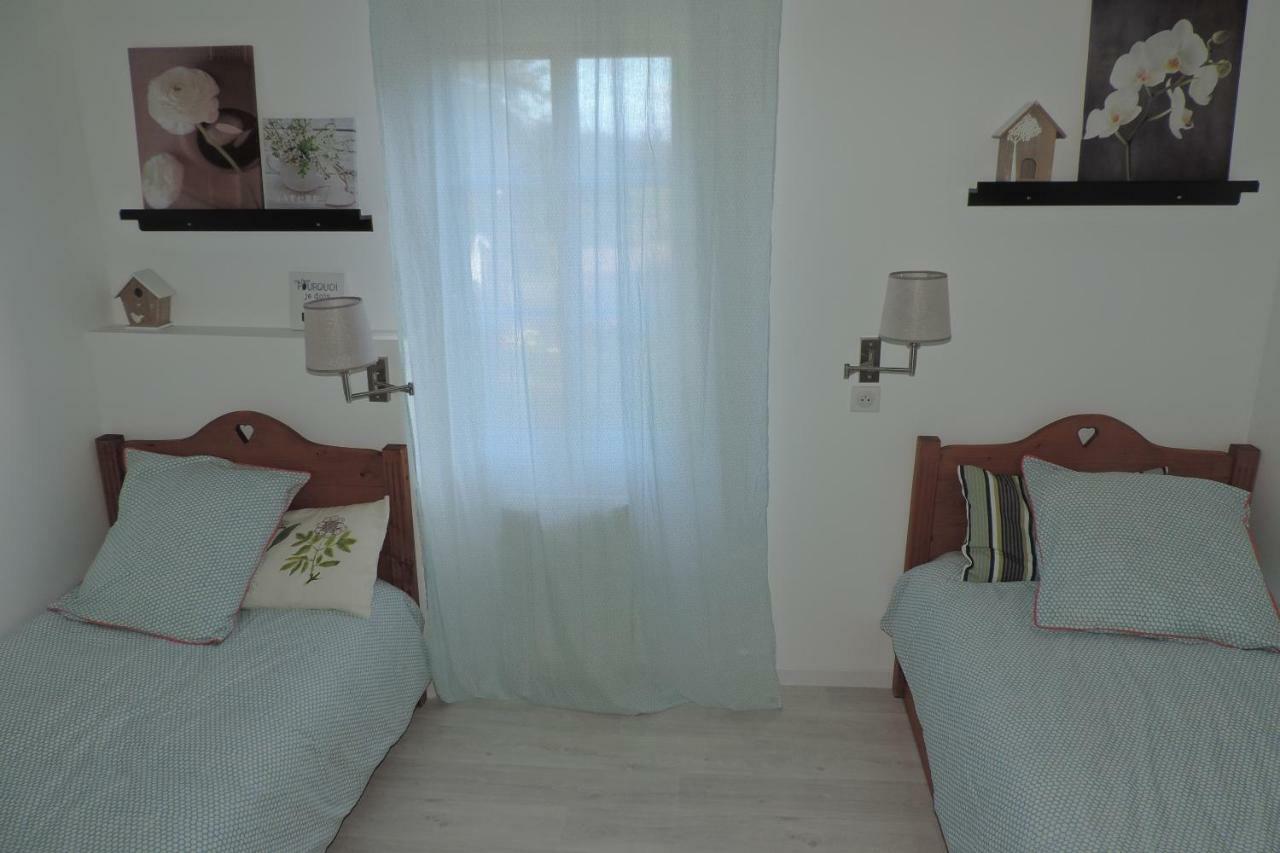 Belval Cottages Benouville  Bagian luar foto