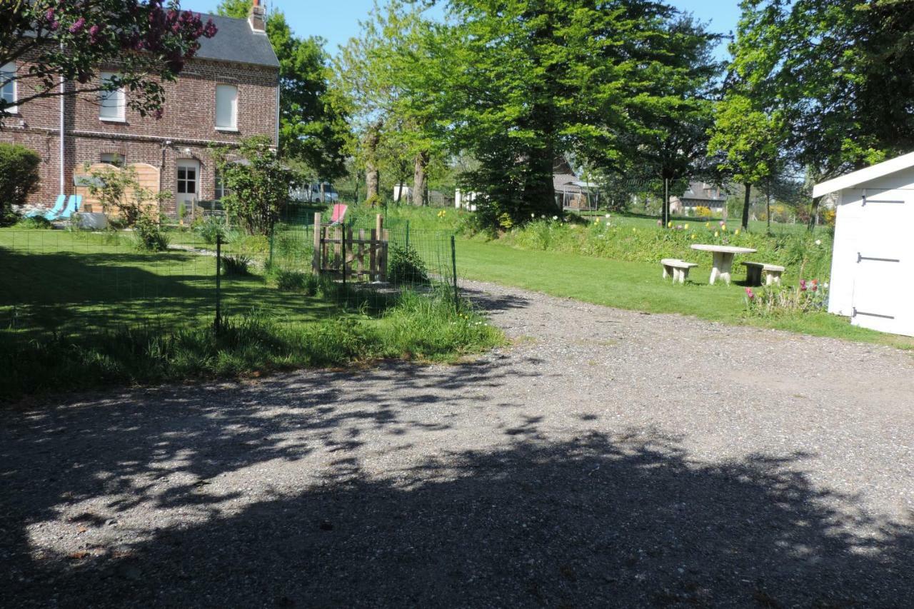 Belval Cottages Benouville  Bagian luar foto