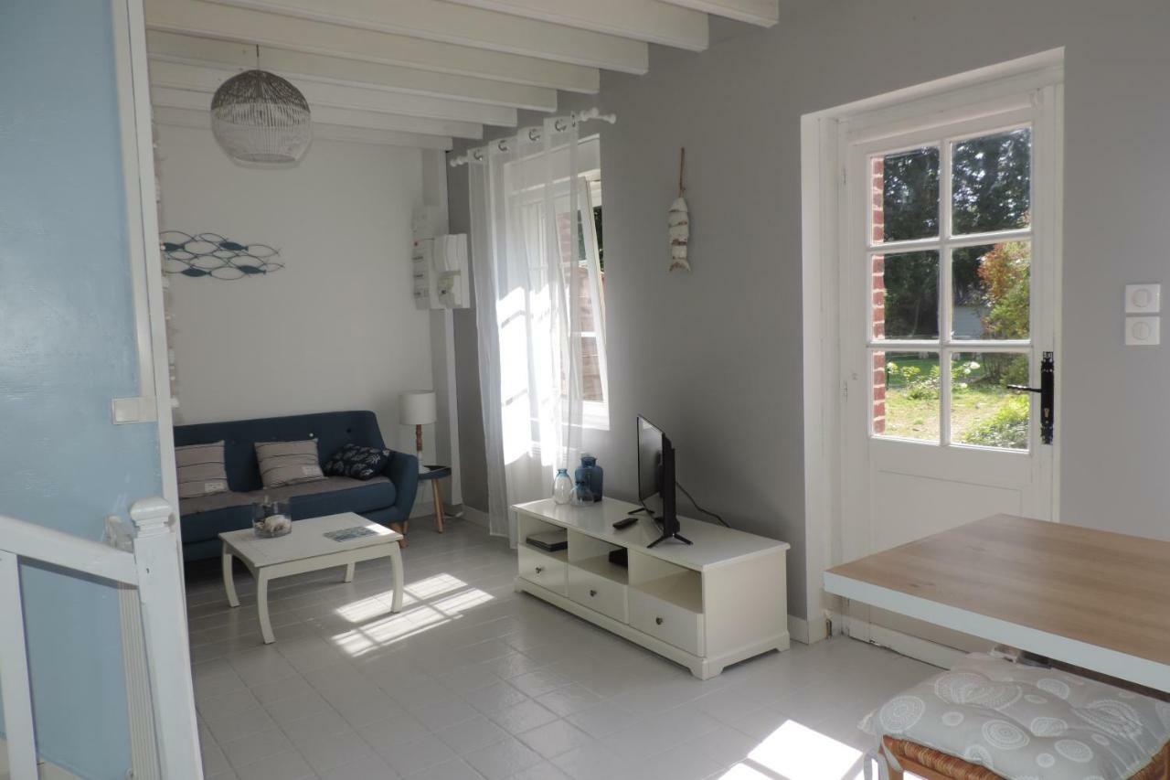 Belval Cottages Benouville  Bagian luar foto